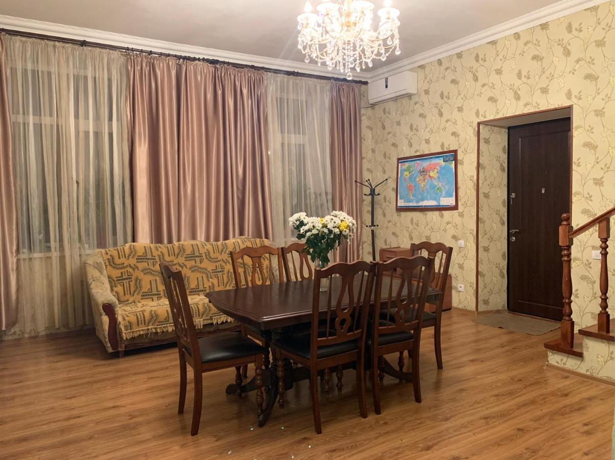 Apartment On Zhukovskogo Odesa Exterior photo